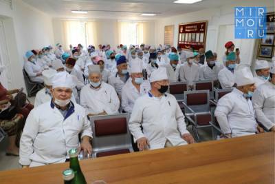 Магомед Курбанов - В Табасаранском районе состоялось торжественное мероприятие ко Дню медицинского работника - mirmol.ru