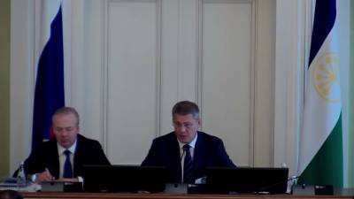 Радий Хабиров - В Башкирии потребовали привить госслужащих от COVID-19 - piter.tv - Башкирия