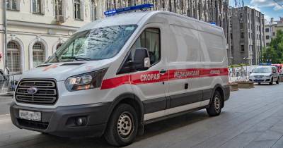 Пациент ударил врача скорой помощи в центре Москвы - ren.tv - Москва - Санкт-Петербург