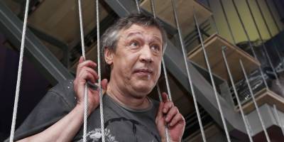 Михаил Ефремов - Бывший заключенный, сидевший с Ефремовым в колонии, рассказал правду о состоянии актера - ruposters.ru - Белгород