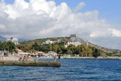Владимир Джабаров - В Крыму заявили, что продление санкций не нанесет ущерба полуострову - mk.ru - Крым