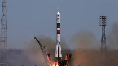 "Опасные кусочки": на Ямале ждут падения частей ракеты "Союз-2" - vesti.ru - район Ямальский