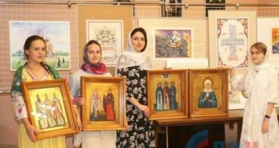 Выставка икон студентов-иконописцев открылась на Троицу в Луганске - cxid.info - Луганск