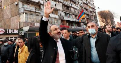 Никол Пашинян - Роберт Кочарян - Петр Алексеевич Порошенко - Зрада по-армянски. Почему Пашинян выиграл выборы, проиграв войну и потеряв территории - focus.ua - Армения