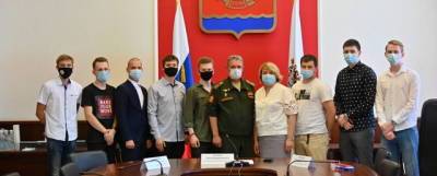 В Дзержинске поздравили призывников Президентского и Семеновского полков - runews24.ru - Дзержинск - Нижегородская обл. - район Володарский