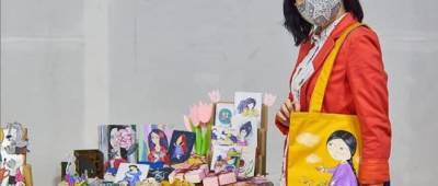 Семья из Луганщины расписывает вручную картины, куклы и сувениры (фото) - w-n.com.ua