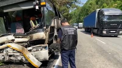 Следком возбудил дело после ДТП с детскими автобусами под Туапсе - vesti.ru - Сочи - Краснодарский край - район Туапсинский