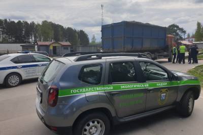 Более 54 тысяч кубометров мусора вывезли с незаконных свалок в Ленобласти за полгода - ivbg.ru - Ленинградская обл.