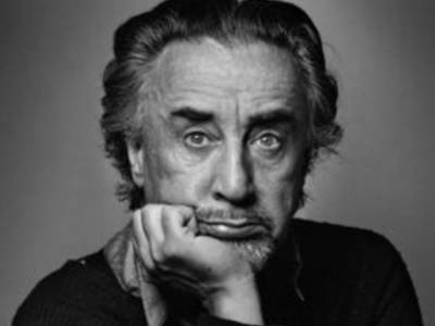 Алексей Емельянов - В Климентовском переулке открыли мемориальную доску Ромену Гари - rosbalt.ru - Москва