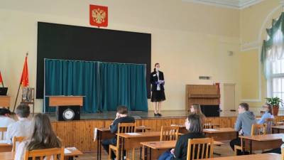 В Петербурге девушка впервые сдала 3 предмета ЕГЭ на 300 баллов - piter.tv - Санкт-Петербург - район Калининский