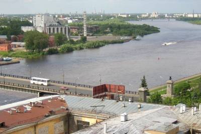 Андрей Никитин - В Новгородской области вводят всеобщую принудительную вакцинацию работающих - mk.ru - Новгородская обл.