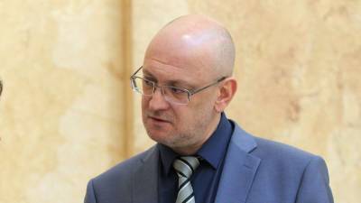 Максим Резник - Родственницы Максима Резника устроили "войну" за элитную квартиру - newinform.com - Санкт-Петербург