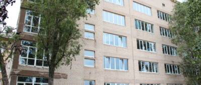 В прифронтовом Торецке на Донетчине перенесли завершение реконструкции больницы на 2022 год - w-n.com.ua