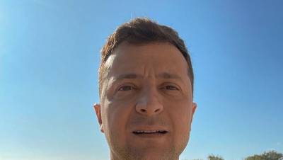 Владимир Зеленский - Андрей Шевченко - Зеленский поддержал сборную Украины после поражения от Австрии - gazeta.ru - Австрия