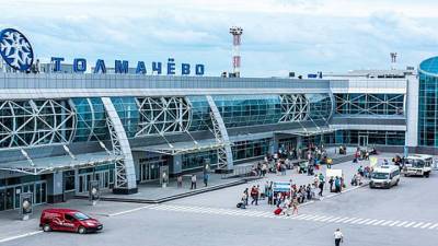 В Новосибирске из-за авиадебошира отложили взлет - vesti.ru - Красноярский край - Новосибирск