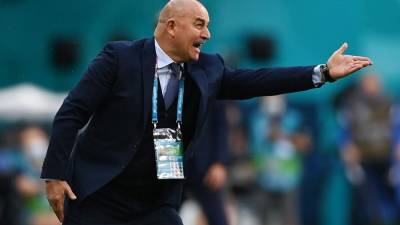 Александр Дюков - РФС не планирует увольнять Черчесова с поста главного тренера сборной - iz.ru - Дания - Копенгаген