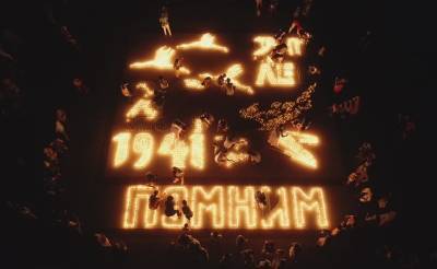 В Ташкенте прошла акция "Свеча памяти", посвященная памяти героев и жертв Великой Отечественной войны. Фото - podrobno.uz - Узбекистан - Ташкент