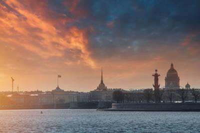 Проигрыш сборной России подбил двух петербуржцев нырять с моста в Неву - spb.mk.ru - Петербурга
