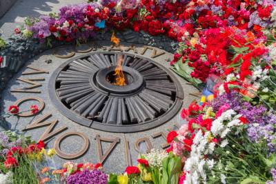 Леонид Кучма - 22 июня - День скорби и памяти жертв войны в Украине - vchaspik.ua