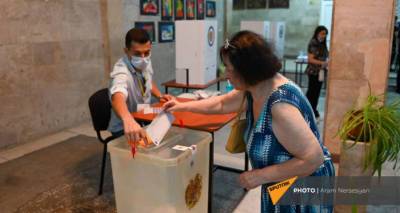 Петер Стано - В Евросоюзе дали оценку досрочным выборам в Армении - ru.armeniasputnik.am - Армения