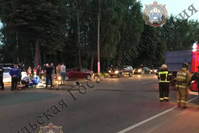 В Новомосковске в ДТП с мотоциклом и КАМАЗом погибла 16-летняя девушка - tula.mk.ru - Тула - Новомосковск - Тульская обл. - Камаз