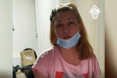 Поставившая на колени чужого ребенка ради извинения жительница Красноярска задержана - tayga.info - Красноярский край - Красноярск