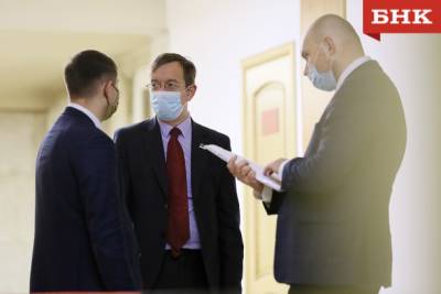 Олег Михайлов - Фракции КПРФ в Госсовете Коми потребовался собственный аппарат - bnkomi.ru - респ. Коми
