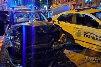 Во Львове в ДТП попали патрульные, сопровождавшие ребенка в больницу - rupor.info - Львов