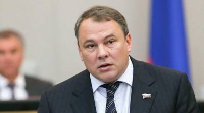 Виктор Медведчук - Алексей Гончаренко - Украинский депутат из ПАСЕ взбесился после заявления России о водной блокаде Крыма - newzfeed.ru - Киев - Крым
