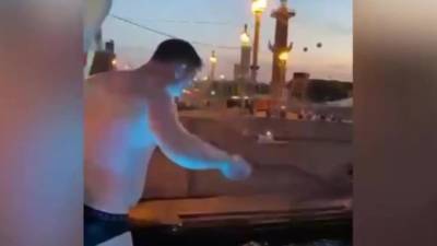 Ксения Собчак - Ксения Собчак назвала "слабоумием и отвагой" прыжки в воду с Дворцового моста - piter.tv - Дания