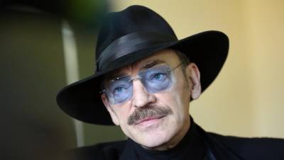Михаил Боярский - Боярский раскритиковал оголившихся из-за жары петербуржцев - dp.ru - Петербурга