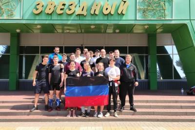 Донецкие тяжелоатлеты вернулись из Белгорода с 14 наградами - mk.ru - ДНР - Донецк - Белгородская обл. - ЛНР - Белгород