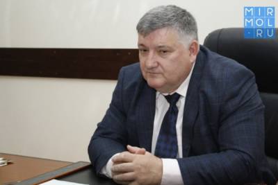 Михаил Мурашко - Ректор ДагГАУ Зайдин Джамбулатов поделился своим мнением по поводу вакцинации студентов - mirmol.ru - Махачкала