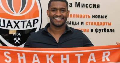 "Марлон перешел в "Стахановец": известный сайт ошибочно назвал "Шахтер" старым названием (фото) - focus.ua - Донецк