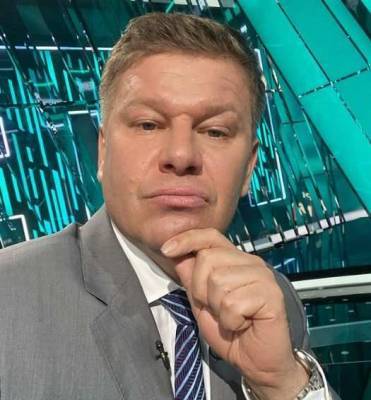 Дмитрий Губерниев - Роман Павлюченко - Губерниев назвал Павлюченко «символом тупизны, хамства и бескультурья» - actualnews.org