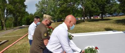 Вадим Филашкин - В Краматорске прошло мемориальное мероприятие в День скорби и чествования памяти жертв войны (фото) - w-n.com.ua - Донецк - Краматорск