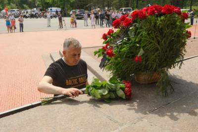 Александр Дрозденко - Александр Дрозденко возглавил мотопробег по Дороге жизни - ivbg.ru - Ленинградская обл. - Санкт-Петербург - Всеволожск
