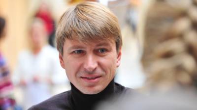 Алексей Ягудин - Вячеслав Малафеев - Ягудин считает, что фигуристки могут выйти на поле вместо игроков сборной России - newinform.com - Дания