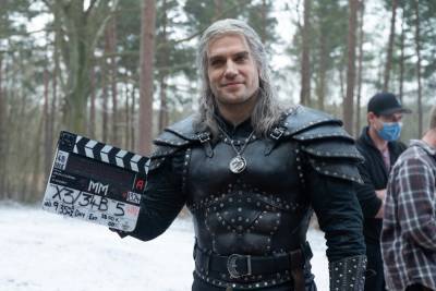 Анджей Сапковский - Netflix опубликовал новый тизер-трейлер свежего сезона сериала «Ведьмак» / The Witcher, но так и не объявил точную дату его премьеры - itc.ua