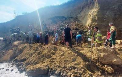 Под Одессой на берегу моря сошел оползень - korrespondent.net - Украина - Одесса - Одесская обл. - район Белгород-Днестровский - Черное Море