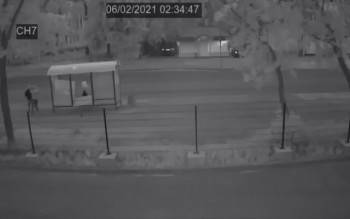 Группа подростков хотела самоутвердиться, сломав остановку общественного транспорта в Череповце - vologda-poisk.ru - Вологодская обл. - Череповец