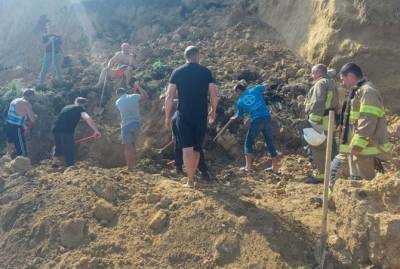 На пляж в Одесской области сошел оползень, спасатели ищут возможных пострадавших - kp.ua - Одесская обл. - Львовская обл.