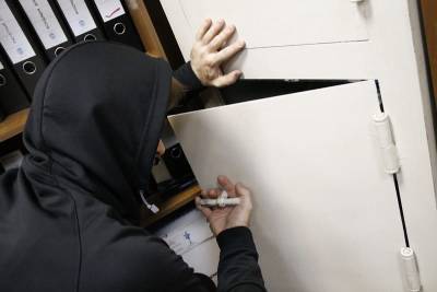 Смолянин ушел с работы по-английски, прихватив деньги из сейфа фирмы - rabochy-put.ru - Тверская обл.