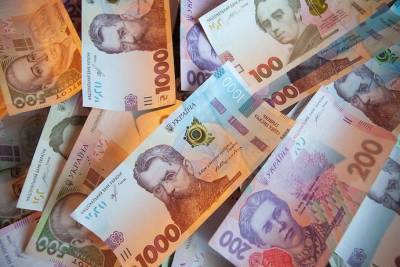 Курс гривни стремительно ослаб к доллару и евро - epravda.com.ua