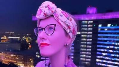 Анастасия Волочкова - Ксения Собчак - «Волочкова нервно курит в сторонке»: Собчак продемонстрировала чудеса гибкости - 5-tv.ru