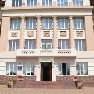 В запорожской гимназии № 11 отремонтируют ливневую канализацию: деньги выделят на ближайшей сессии - reporter-ua.com - Запорожье