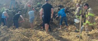 В Одесской области на пляж сошел оползень: спасатели ищут пострадавших - w-n.com.ua - Одесская обл. - район Белгород-Днестровский