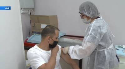 Максим Забелин - В Минздраве Башкирии рассказали, когда нужно повторно прививаться от коронавируса - bash.news - Башкирия