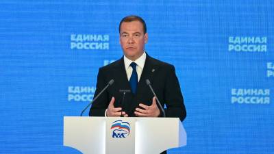 Дмитрий Медведев - Медведев заявил об увеличении военного присутствия у границ России - yur-gazeta.ru