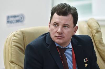 Анна Кузнецова - Роман Романенко - Романенко поддержал инициативу Кузнецовой о «декретных выплатах» для бабушек и дедушек - yur-gazeta.ru